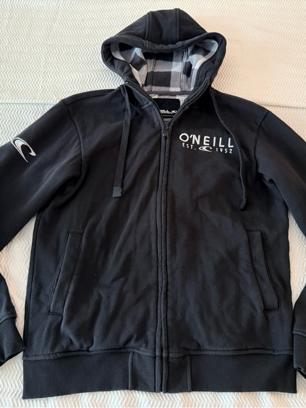 Men’s Medium O'Neill Black Full-Zip Hoodie with Plaid Liner